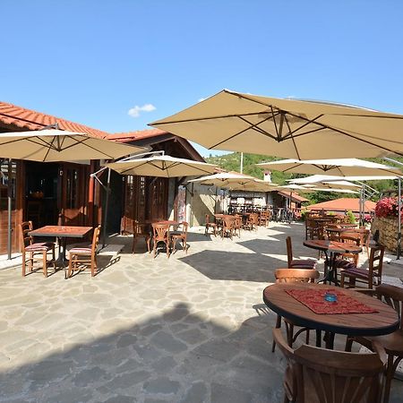 Macedonian Village Hotel & Resort سكوبجي المظهر الخارجي الصورة