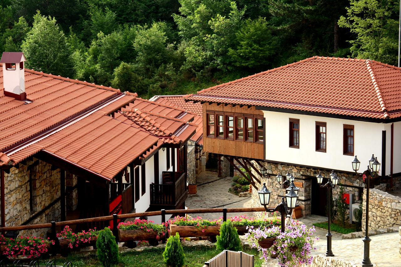 Macedonian Village Hotel & Resort سكوبجي المظهر الخارجي الصورة