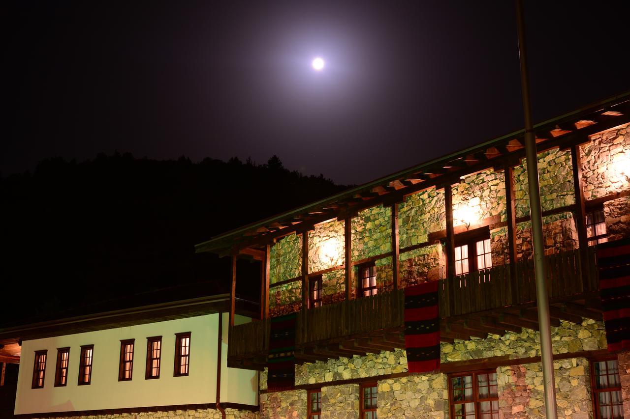 Macedonian Village Hotel & Resort سكوبجي المظهر الخارجي الصورة