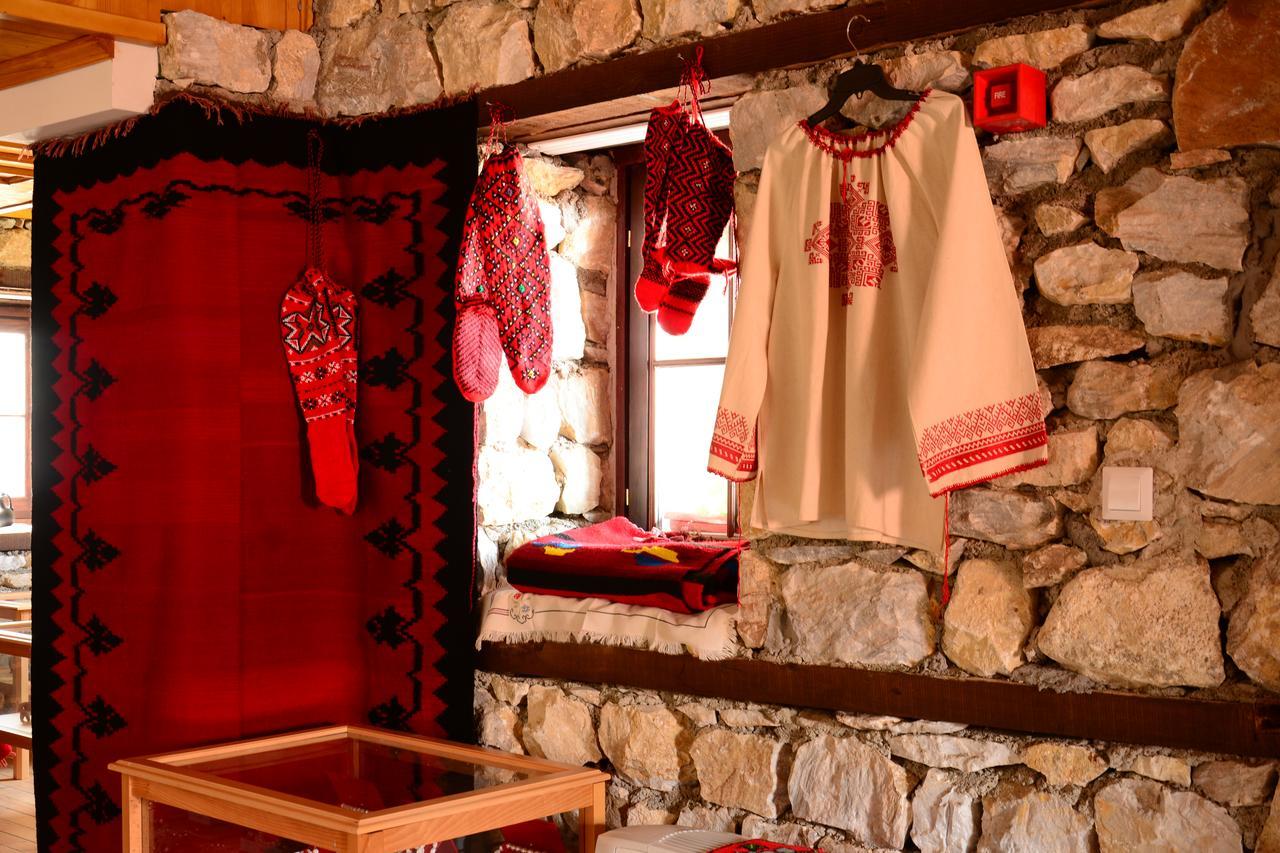 Macedonian Village Hotel & Resort سكوبجي المظهر الخارجي الصورة
