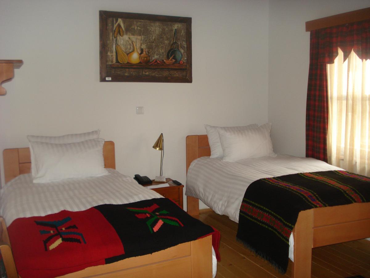 Macedonian Village Hotel & Resort سكوبجي المظهر الخارجي الصورة
