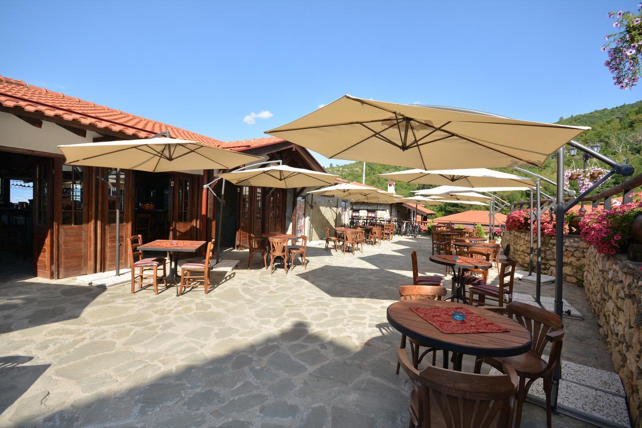 Macedonian Village Hotel & Resort سكوبجي المظهر الخارجي الصورة